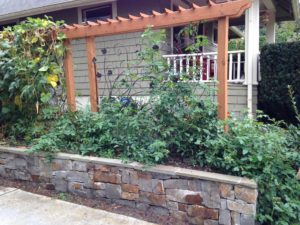 hardscape planter with arbor in Grant Park neighborhood